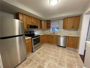 324 Main St in Portland, CT - Building Photo - Building Photo