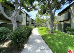 4923 Indian Wood Rd in Culver City, CA - Building Photo - Building Photo