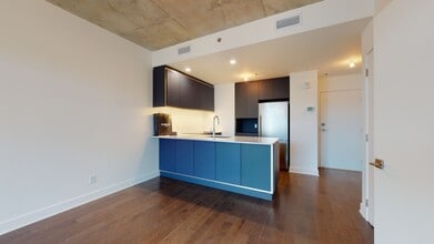 5505 Bd du Quartier in Brossard, QC - Building Photo - Building Photo