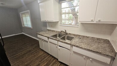 10806 Safeguard St in Houston, TX - Building Photo - Building Photo