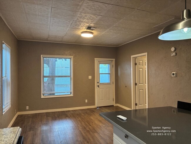 1727 Pease Ave in Sumner, WA - Building Photo - Building Photo