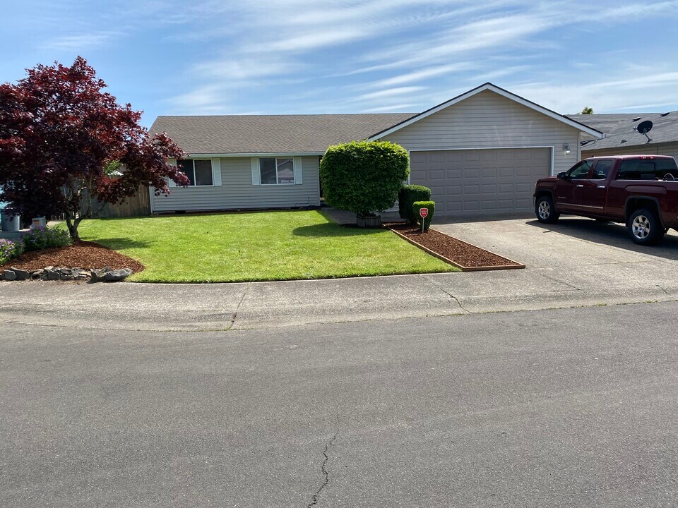 15807 NE 86th Cir in Vancouver, WA - Foto de edificio