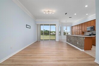 2004 Ravinia Cir, Unit 2004 in Venice, FL - Building Photo - Building Photo