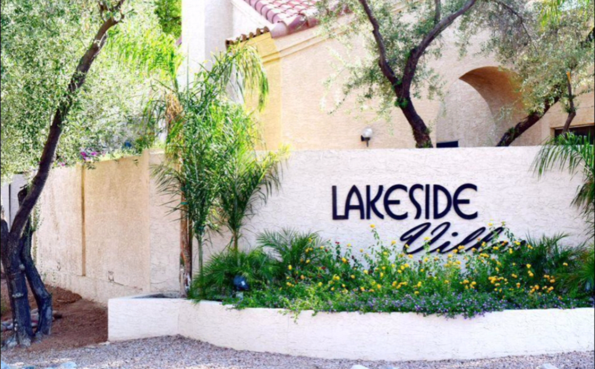 1111 W Summit Pl in Chandler, AZ - Building Photo