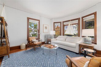 14 Greenough Pl in Newport, RI - Building Photo - Building Photo