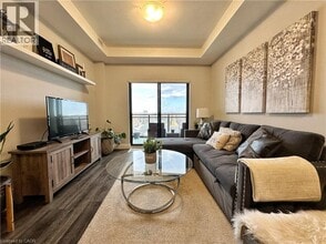 30 Hamilton St S in Waterdown, ON - Building Photo - Building Photo