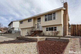 3686 4th St in Sparks, NV - Building Photo