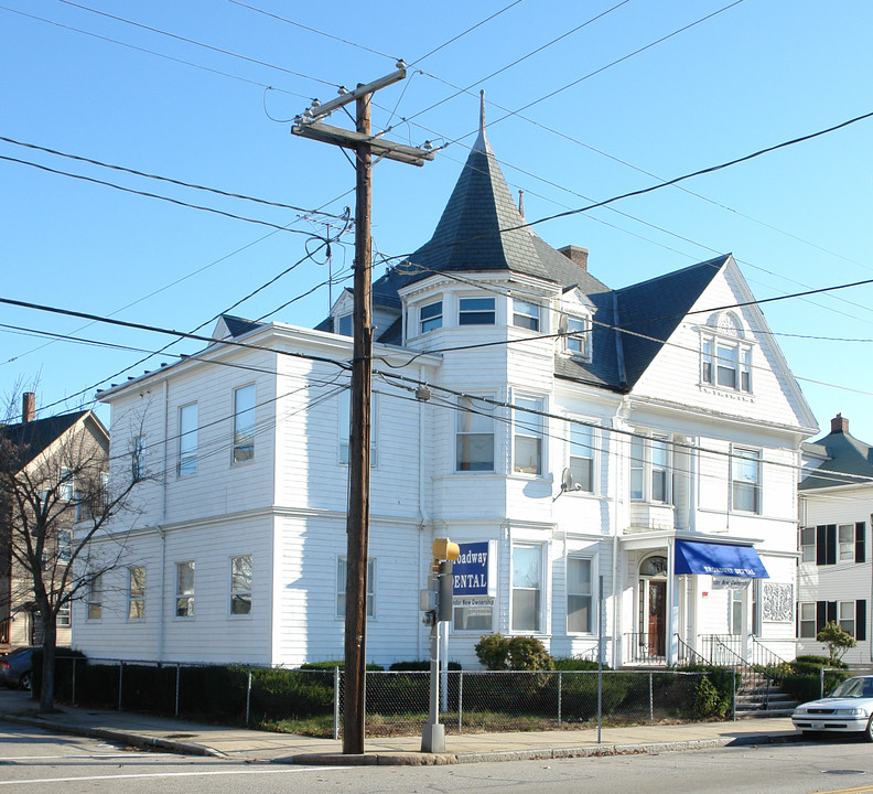 449-451 Broadway in Pawtucket, RI - Building Photo