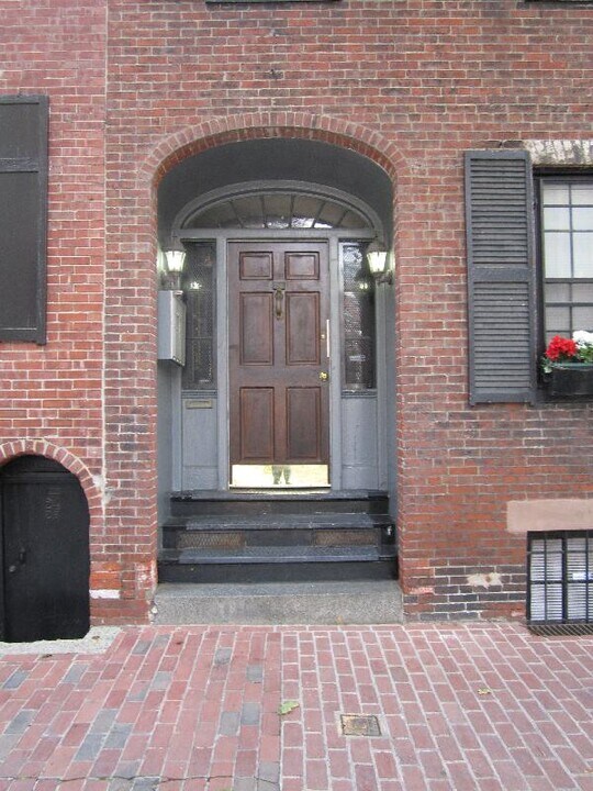 26 Fayette St in Boston, MA - Building Photo