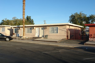 2317-2401 Sunrise Ave in Las Vegas, NV - Building Photo