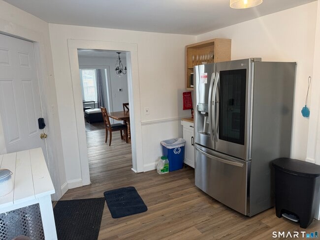 246 Ledyard St in New London, CT - Building Photo - Building Photo