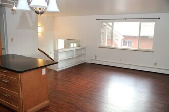 10341 W 12th Ave in Lakewood, CO - Building Photo - Building Photo