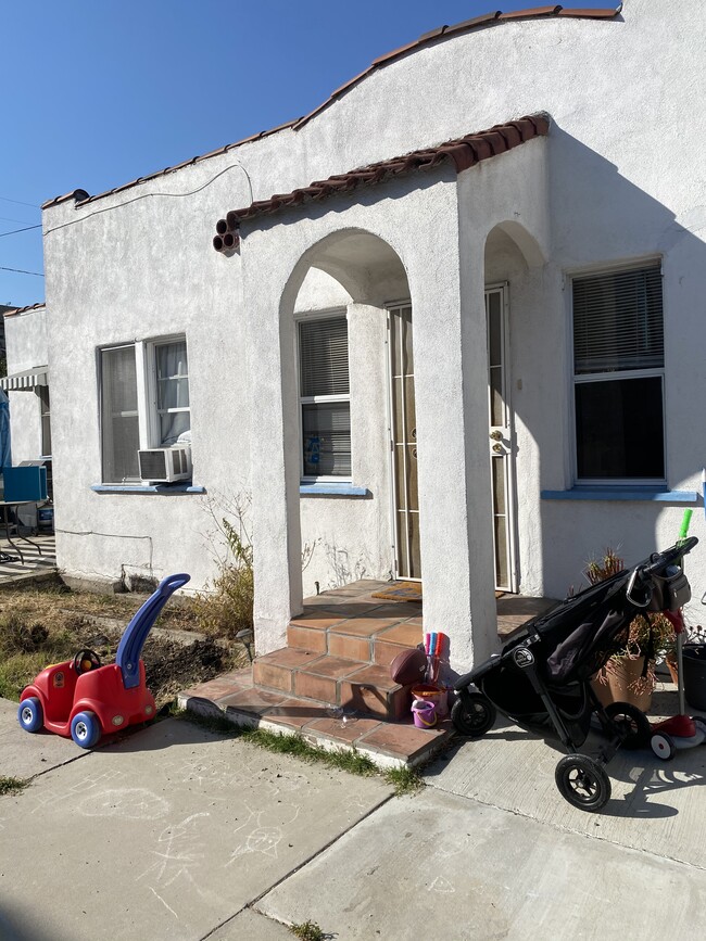 8947 Hubbard St, Unit C in Culver City, CA - Building Photo - Building Photo