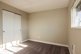 Multnomah Heights in Portland, OR - Building Photo - Interior Photo