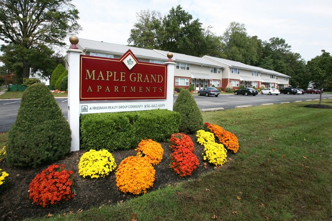 Maple Grand in Maple Shade, NJ - Building Photo - Building Photo