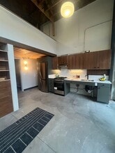 122 5th St in Springfield, OR - Building Photo - Building Photo