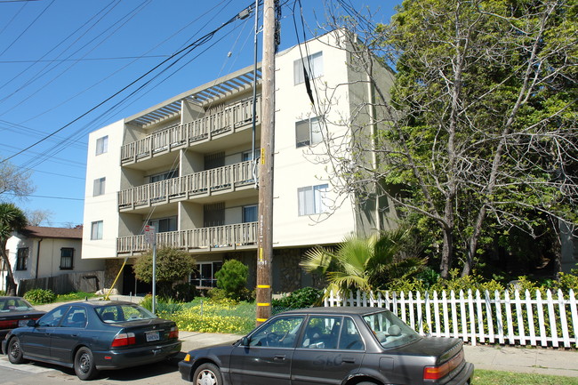 1509 Hearst in Berkeley, CA - Building Photo - Building Photo