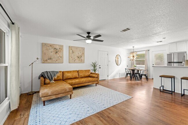 1908 Denfield Dr in Round Rock, TX - Building Photo - Building Photo