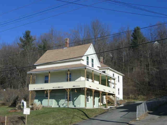 97 Mount Vernon Ave in Augusta, ME - Foto de edificio