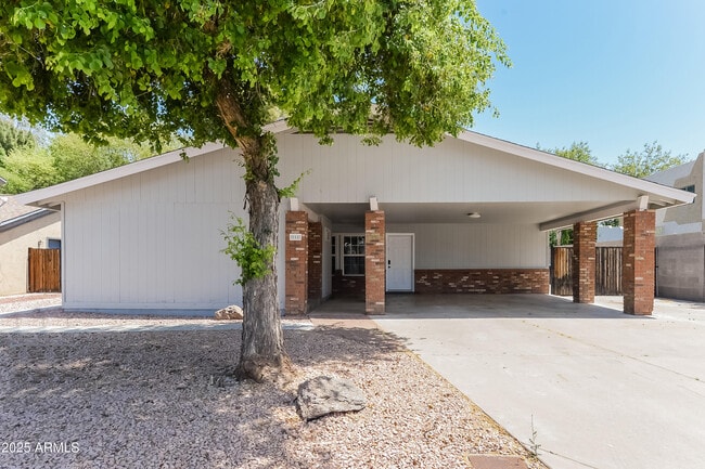 property at 555 N Elm