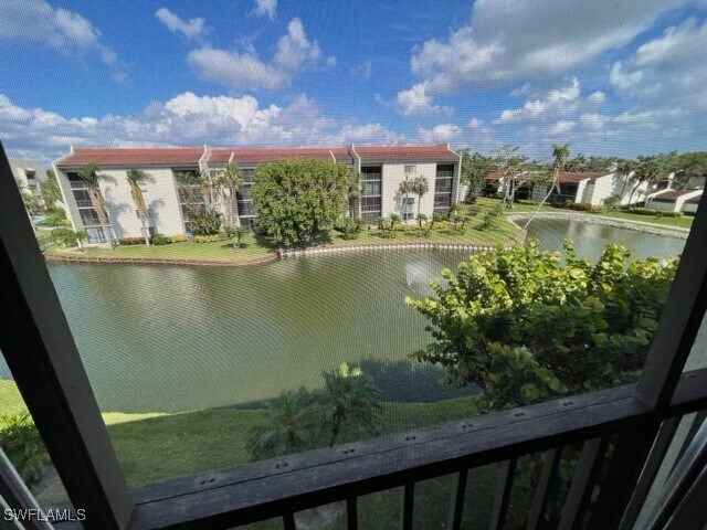 4414 Spanker Ct in Ft. Myers, FL - Foto de edificio - Building Photo