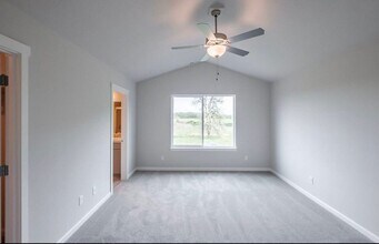 4583 NE Sagecrest St in Albany, OR - Building Photo - Building Photo