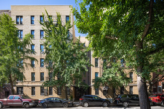 Saint Annes Court in New York, NY - Building Photo - Building Photo