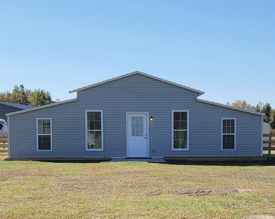 311 Spring Maple Wy in Richlands, NC - Building Photo