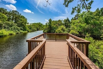 4304 Deermont Cir in Tampa, FL - Foto de edificio - Building Photo
