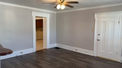 221 Howard St, Unit 1 in Bridgeport, OH - Building Photo - Building Photo