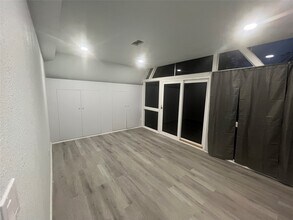 415 Shirleen Dr in Seabrook, TX - Building Photo - Building Photo