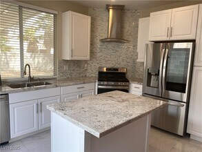 10636 Lace Vine Arbor Ave in Las Vegas, NV - Building Photo - Building Photo