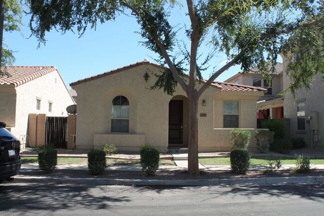 property at 3481 E Windsor Dr