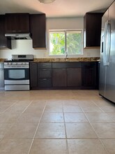 5864 Ithaca Pl in San Diego, CA - Building Photo - Building Photo