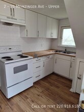 25-25 Meinzinger Ave in Kitchener, ON - Building Photo - Building Photo