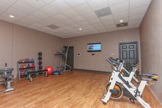 83 Reserve in Roswell, GA - Building Photo - Interior Photo