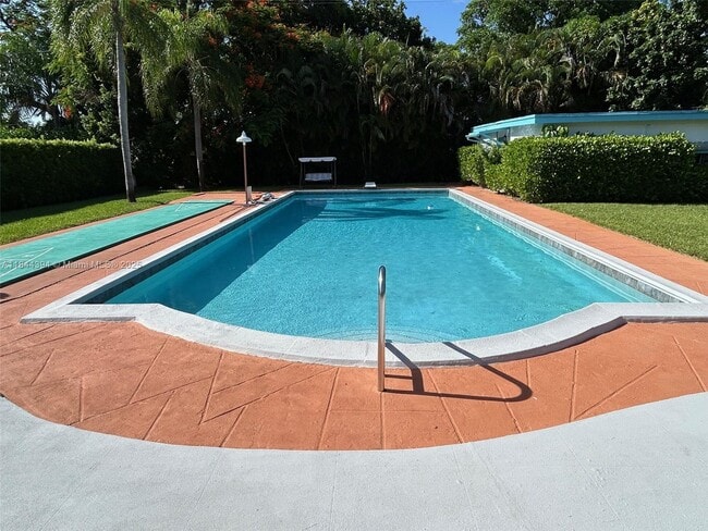 2707 Monroe St in Hollywood, FL - Building Photo - Building Photo