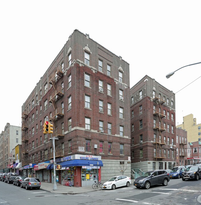 2851-2857 Valentine Ave in Bronx, NY - Foto de edificio