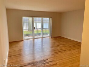 1115 N Old Woodward Ave in Birmingham, MI - Building Photo - Building Photo