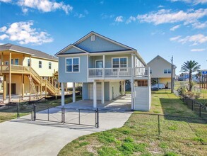 22807 Miramar Dr in Galveston, TX - Building Photo - Building Photo