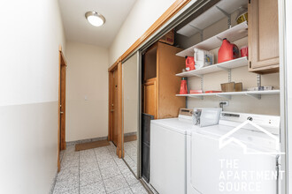 3205 N Leavitt St, Unit 4 in Chicago, IL - Building Photo - Building Photo