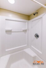 2097 Summit St in Columbus, OH - Building Photo - Building Photo