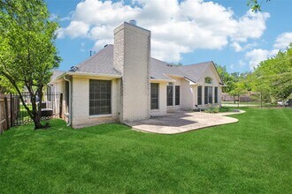 10120 Treasure Island Dr in Austin, TX - Building Photo - Building Photo