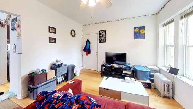 4827 W Addison St in Chicago, IL - Building Photo - Building Photo
