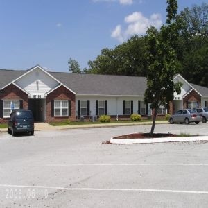 Oak Knoll Apartments in Festus, MO - Foto de edificio