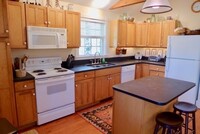 10 James Pond Way in West Tisbury, MA - Building Photo - Building Photo