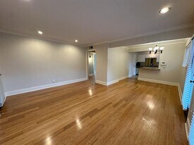 7730 Meadow Park Dr in Dallas, TX - Building Photo