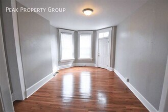 2355 N High St in Columbus, OH - Building Photo - Building Photo