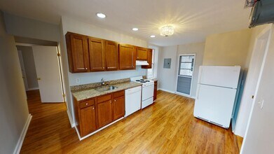 224 Hanover St in Boston, MA - Building Photo - Building Photo