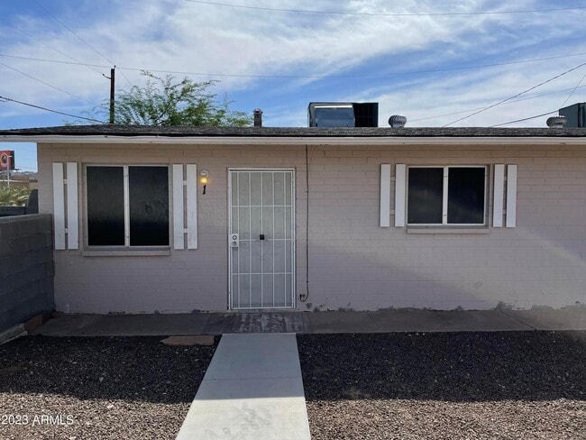 1349 E Sahuaro Dr in Phoenix, AZ - Building Photo - Building Photo